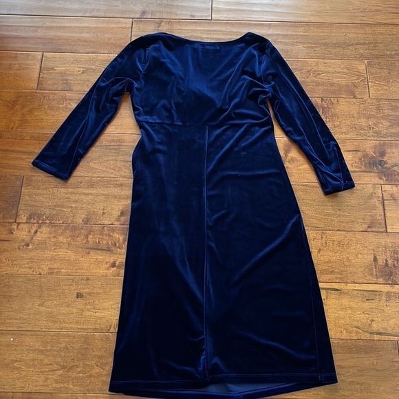 Ellen Tracy Women Velvet  Blue and Navy Dress Size S - Picture 7 of 10